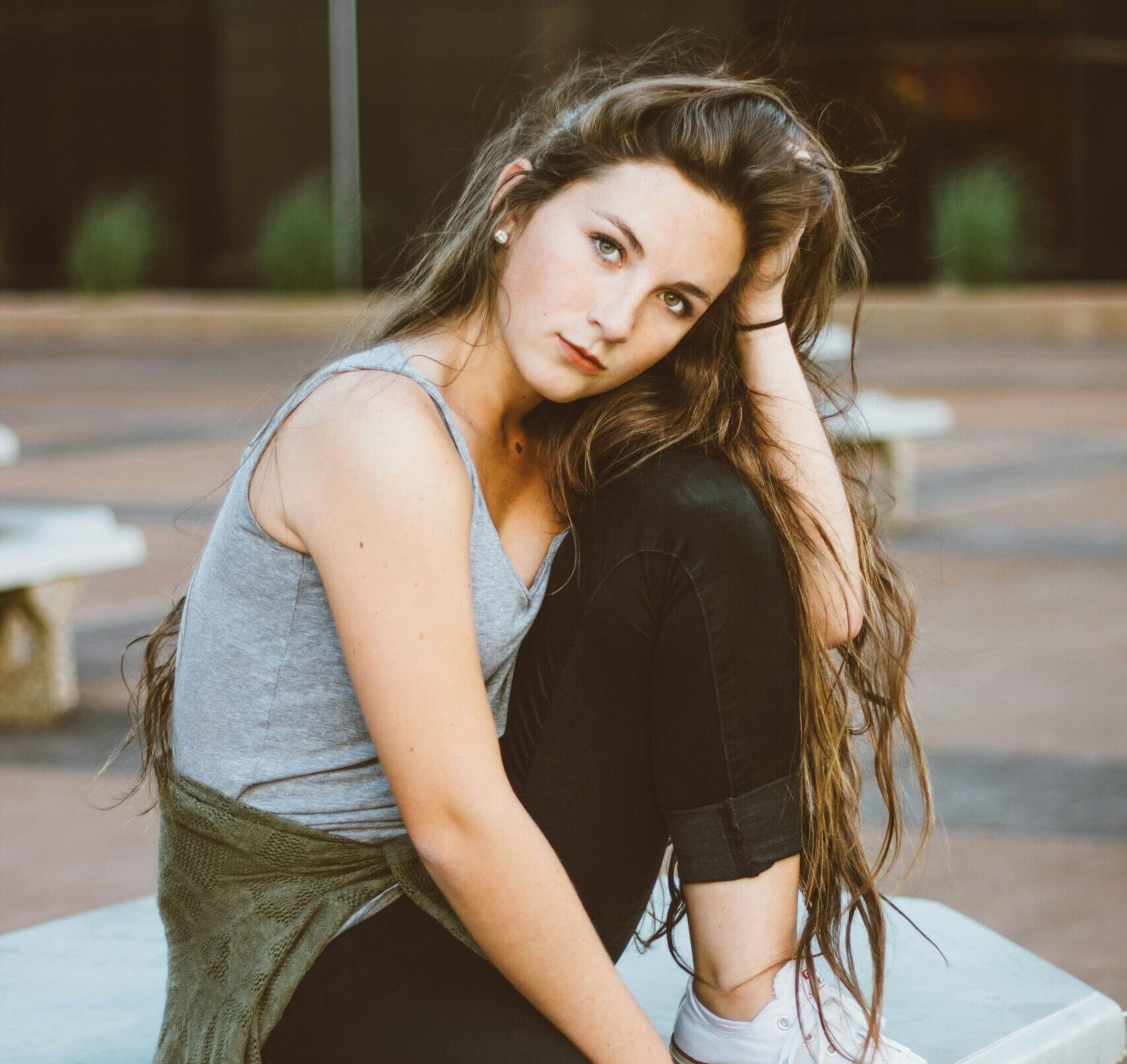 From Wikipedia to Policy How Open Knowledge Influences Decision-Making